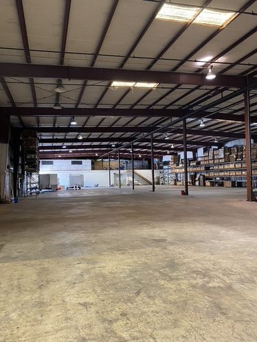 Manufacturing and Distribution Facility : 800 Kemp St, Merritt Island, FL 32952